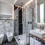 The Spotlight Boutique 4*