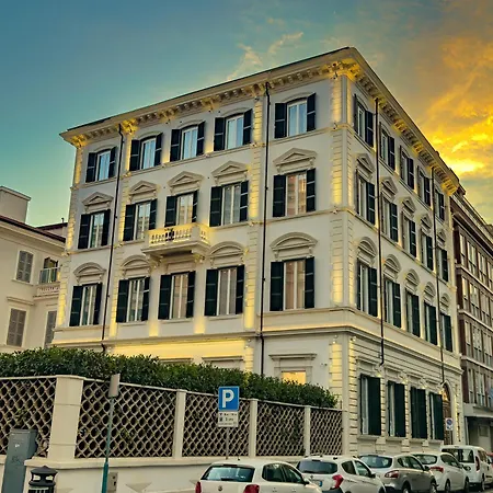 The Spotlight Boutique Hotell 4*