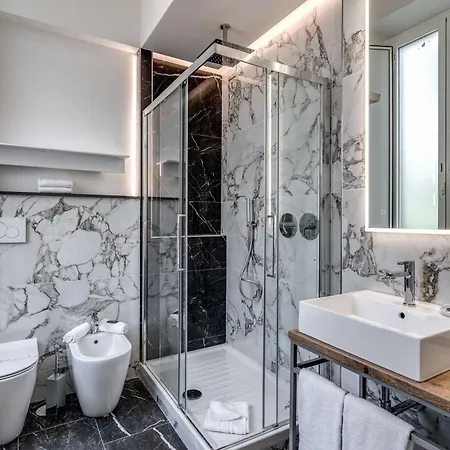 The Spotlight Boutique 4*