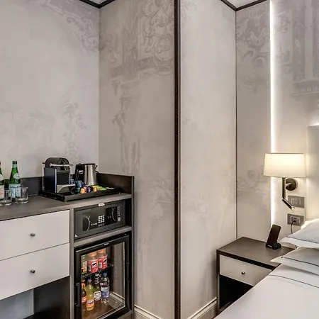 The Spotlight Boutique