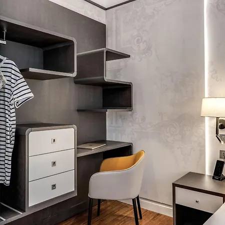 The Spotlight Boutique